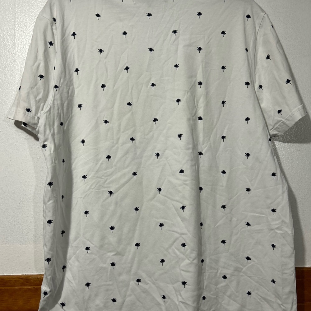 Free Planet White T-Shirt with Black Palm Print - Picture 4 of 4